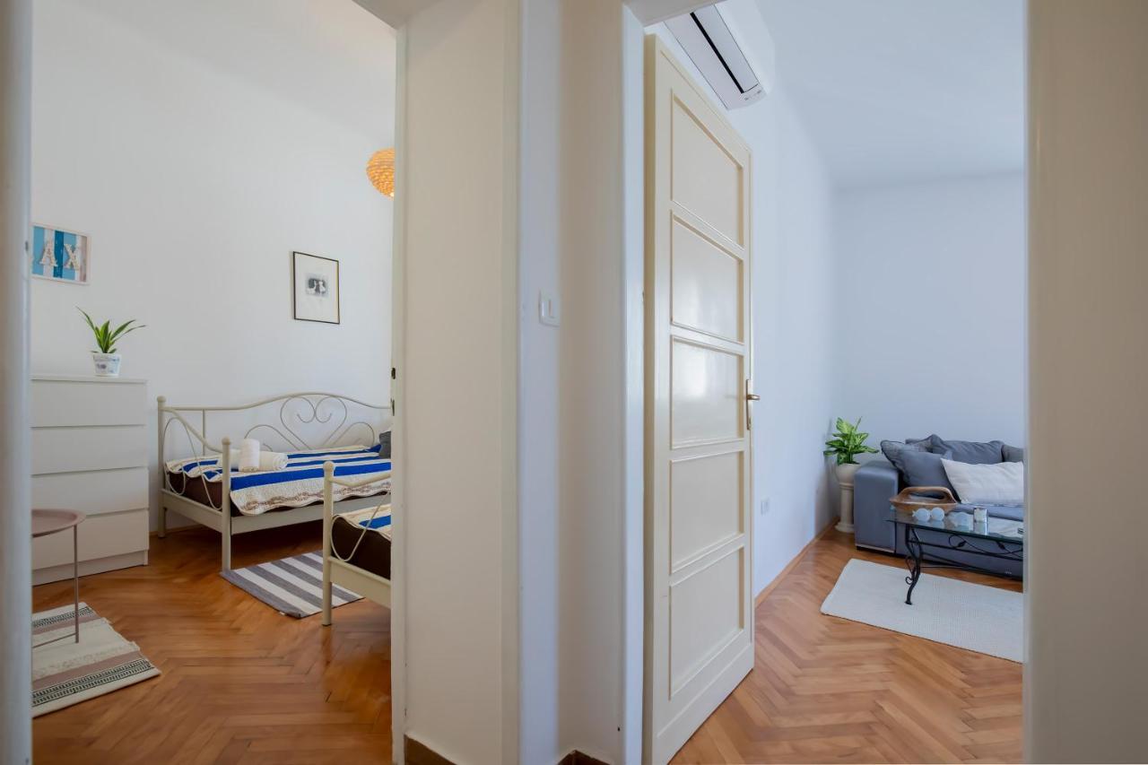 Amphitheater Apartment Pula Exterior photo